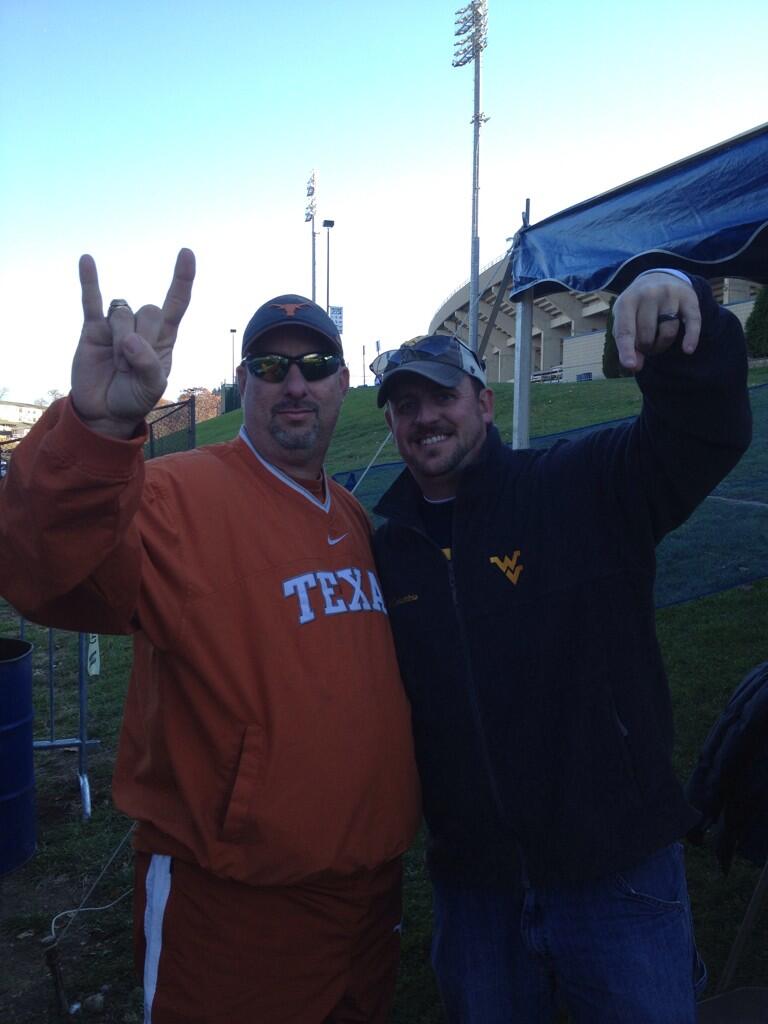 BYqDYptIIAACxcY.jpg:large