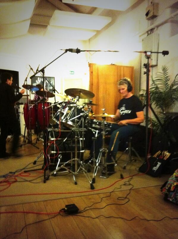 MYFBristol's tweet image. Sue warming up...