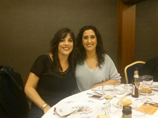 Fallapla's tweet photo. presidenta i regina del foc 2014 en la proclamacio #fallalafont http://t.co/pJVQlw94us