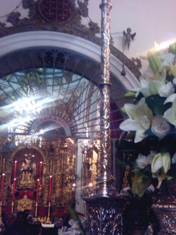 aestaesmarchena's tweet photo. La soledad frente a la imagen de Ntro Padre Jesús #medallasoledad http://t.co/Qo13ccQnH7