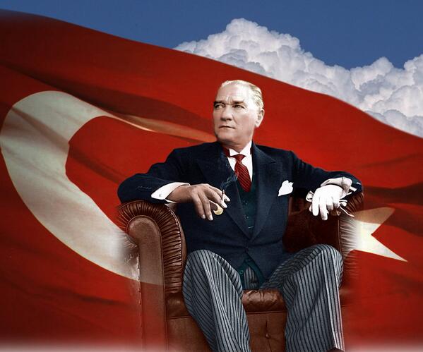 "Hiçbir ölüm bukadar ölümsüz olmamıştı" 

Ulu Önder ATATÜRK'ü ölümünün 75.yılında saygıyla anıyoruz.1881-193∞