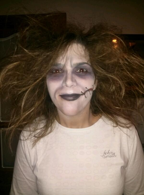 De fiesta terrorifiaca jiji