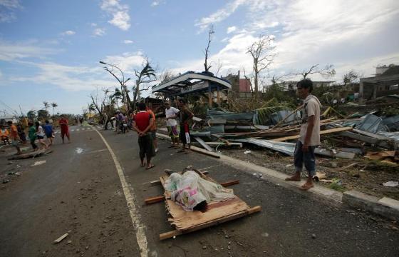Hais Txog Khaub Zeeg Cua tuaj raug Philippines BYqg4kfCEAAXZ5e