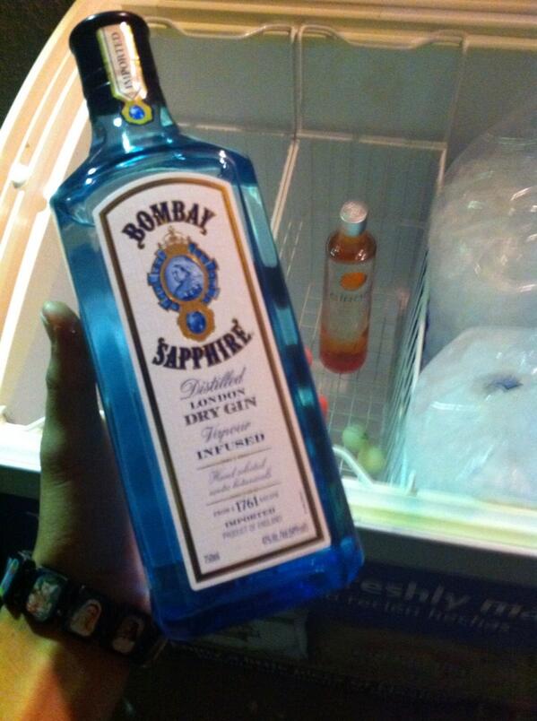 J0rge_0r0zc0's tweet image. It's gonna be one of those Nights👌 #Bombaysippin