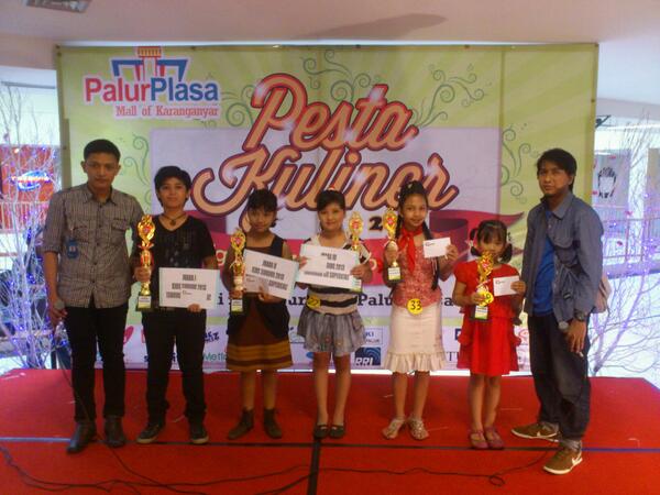 Juara 1 singing competition <a href="/palurplasa/">PalurPlasa</a>