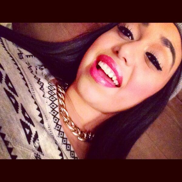 theraetx's tweet image. #stayedin #bumminit #prettyteeth ✌️😁