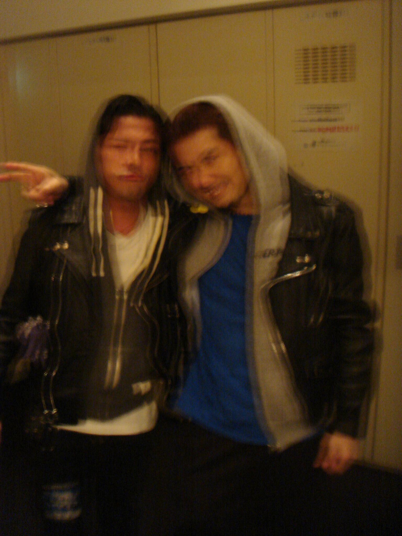 横山健 Dragon Ash の Kj と横山健によるライダース着こなし講座 Http T Co Pgplhmbjbp Twitter