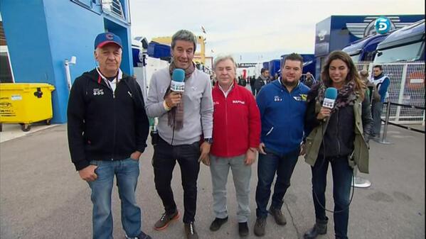 #MotoGP Hoy es el día... ¿Quién será el campeón de Moto3 y MotoGP? Vívelo en directo: telecinco.es/motogp/