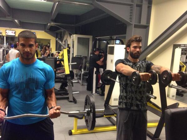 platinumfitnes4's tweet photo. Anadiotis &amp; alexanDrou.....pumping iron! http://t.co/5CcH8Pu8wQ