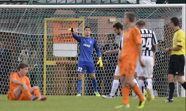 EmilAudero's tweet photo. UEFA Youth League http://t.co/ot6QvTGwc0