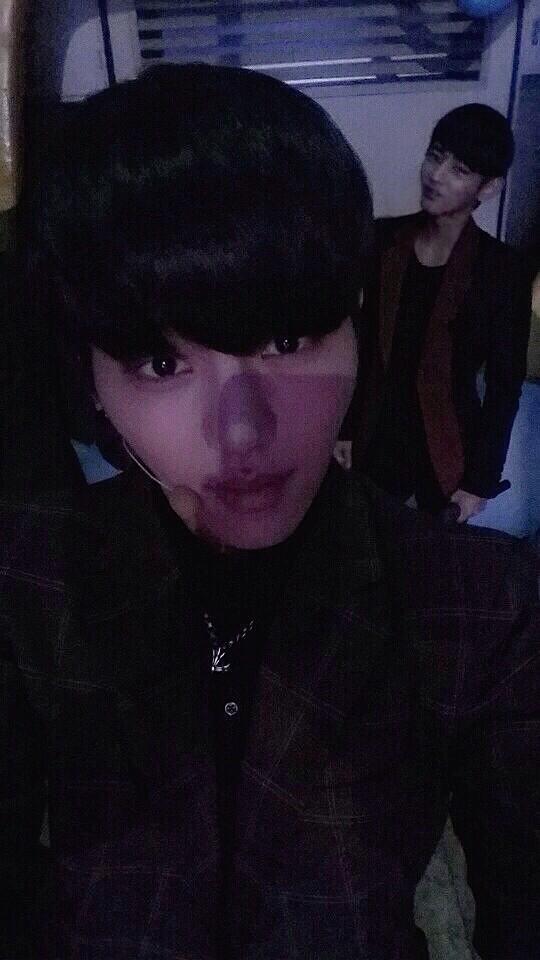k10208888's tweet photo. 오늘 인기가요 막방와준 내여자님들 너무 고맙구
손 다 얼었겠다 ㅠ 감기 걸리지않게 하구, 모든 마이걸 고마워 사랑해 . 스토리4 http://t.co/ZeBbiRIOdT