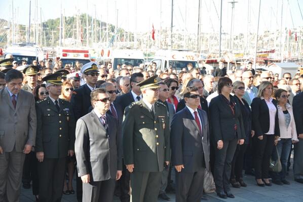 TCBodrum's tweet photo. 10 KASIM ANMA ETKİNLİKLERİ https://t.co/bkb17D4jes http://t.co/2Li49eIWez