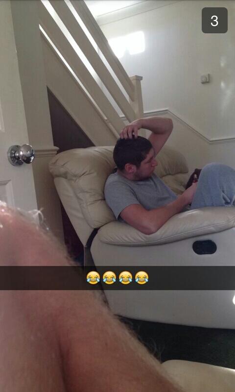 Browno24's tweet image. LOOOL @steviebeautyman #HeadScratch