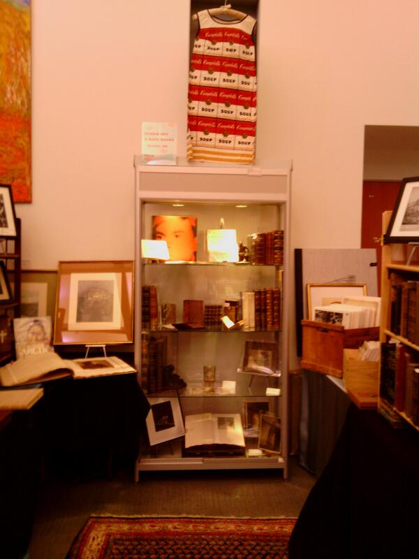 JWBamm's tweet photo. Acadia Art n Books' booth @agotoronto International #Antique #Book Fair! Today, 12-430, then its gone! http://t.co/T15HzY0e6A
