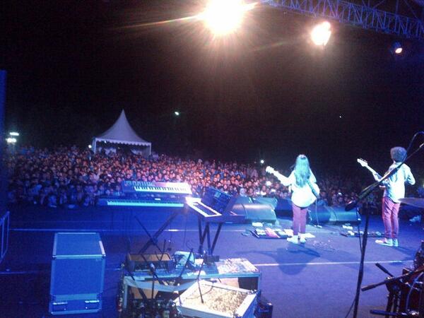 FauziProduction's tweet photo. Crowd Event SMA Taruna Nusantara @PANDATARA_2013 http://t.co/A3aGoiiMtF