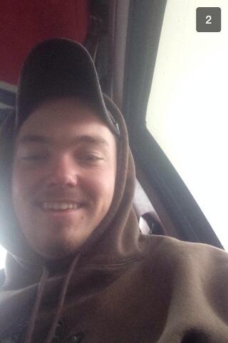 Jess_robinson21's tweet photo. This kid makes me laugh http://t.co/kDmAWMinIa