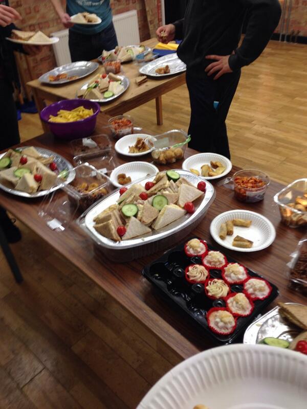 ShaunComley's tweet photo. Good spread at Blackheath hockey club @Ratemyteas #teatweet http://t.co/gBhDUAMLbI