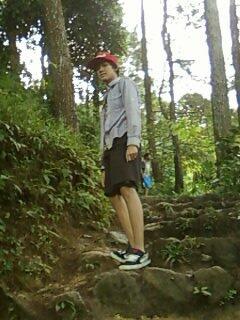 Hargailah pasanganmu..Dan jangan melihat ketulusan dari segi fisik, cantik atau ganteng itu akan hilang seiring waktu