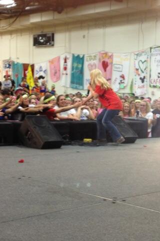 AbigailProject's tweet photo. @PUDM dancers are awesome!! Can't wait to hear the total!! A million or bust!!! #PUDM2013 http://t.co/qqDU42TcgL