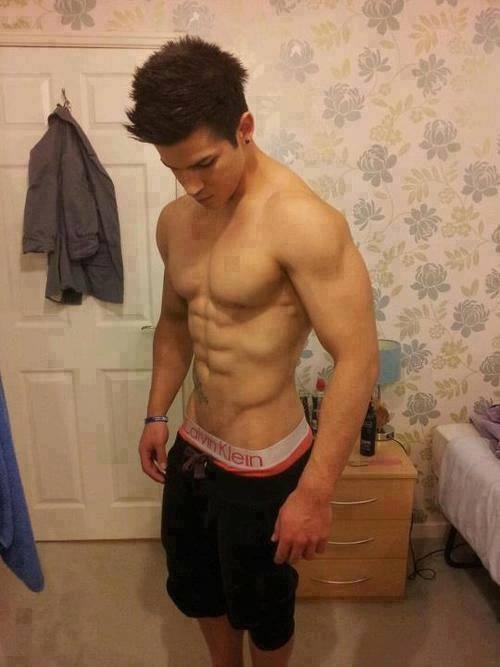 TopModels10 tweet picture