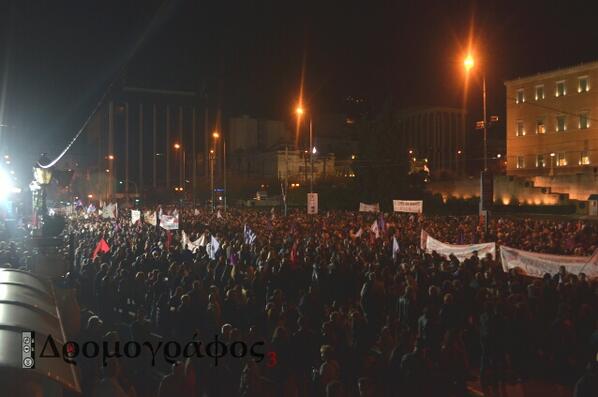 ANTIplhroforhsh's tweet photo. Σύνταγμα τώρα #10NGR http://t.co/QOciy7VX7o