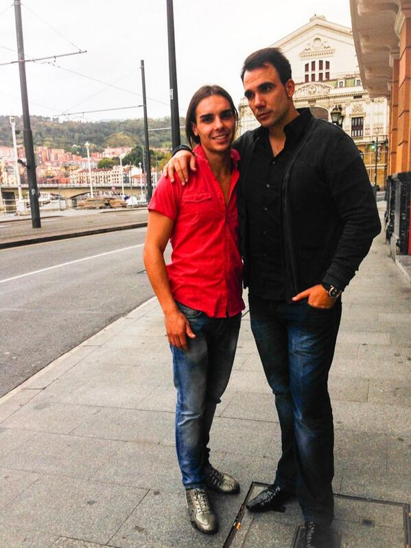 RubiVii's tweet photo. Sent via @psexpress @christian 997 @rubivii mañaneo por Bilbao http://t.co/ch7TE5T2f7