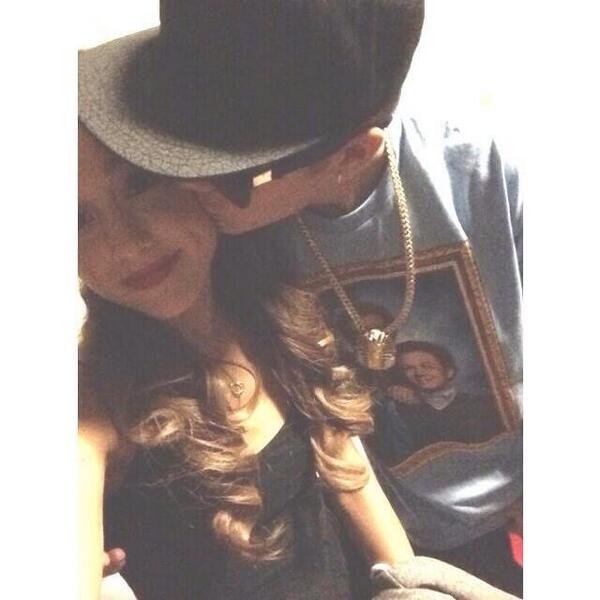 stillintojoon's tweet photo. The selfie of Justin and Ariana that we begged for. #votearianagrande http://t.co/TFUlX7f4aB