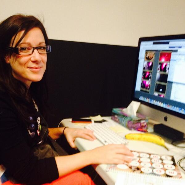 ideeclic's tweet photo. Mention spéciale à @mailhia du @mcqorg et à sa caméra Samsung durant #museomixqc http://t.co/WSV0TIRSkY