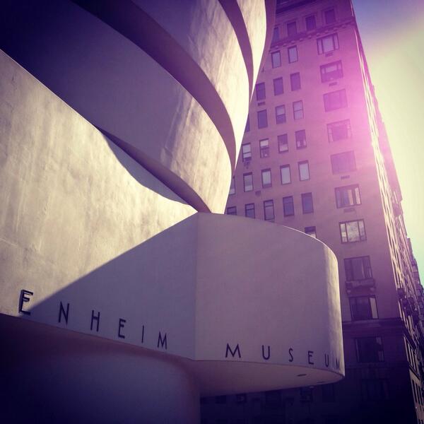 ILTBstudio's tweet photo. On our way to see the Christopher Wool exhibition at the stunning @Guggenheim http://t.co/RPshq6Aeim