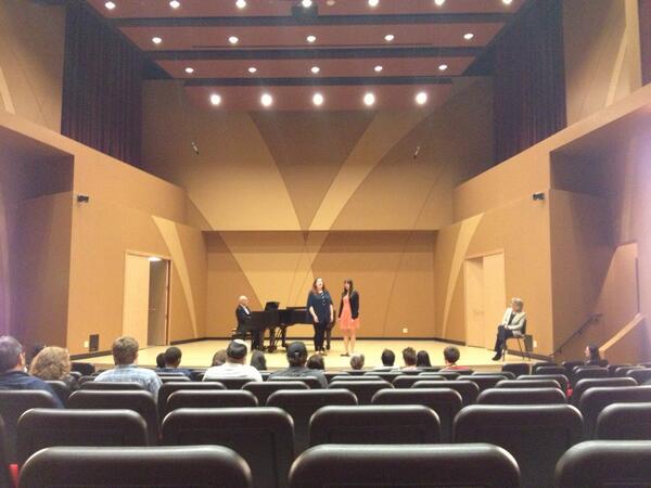 RUAdmissions's tweet photo. RT @RegisU_Jacquie: Music master class at Fall Festival Visit Day! #thisisregis #talentedrangers http://t.co/MqTvdBySEx