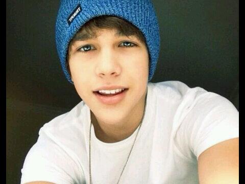 Vote for this boy #voteaustinmahone <a href="/AustinMahone/">Austin Mahone</a>