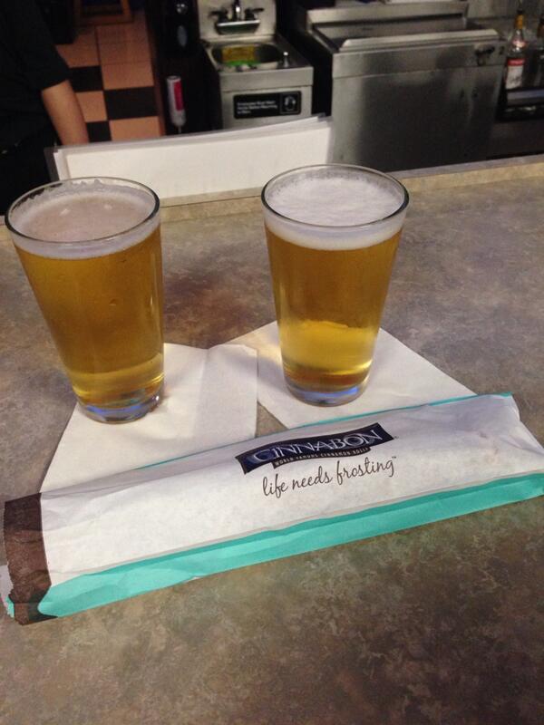 Perfect ending to a perfect weekend! <a href="/PelvicGuru1/">Tracy Sher, DPT</a> <a href="/JessicaPowleyPT/">Jessica Powley Reale</a> #PF1Orlando2013