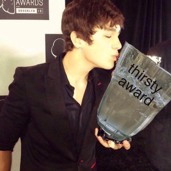 arianarelated's tweet photo. Aw congrats on the award Austin!!1!!1 #votearianagrande http://t.co/Rs4ltYYrIE