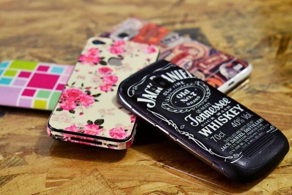 MouseSkins's tweet photo. HEEEY SÍGUENOS!!! :D Skins de buena calidad &amp; preciso para ponerle tu propia personalidad a tus dispositivos móviles! http://t.co/nHRKyyNd8k