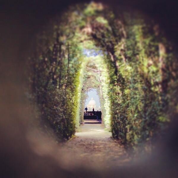GooglePix's tweet photo. Secret http://t.co/ZfDDrEOzDP
