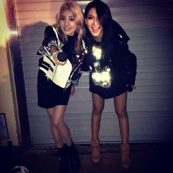gnedgnek's tweet image. CL x Dara : bratsonriderjacket #bratson
