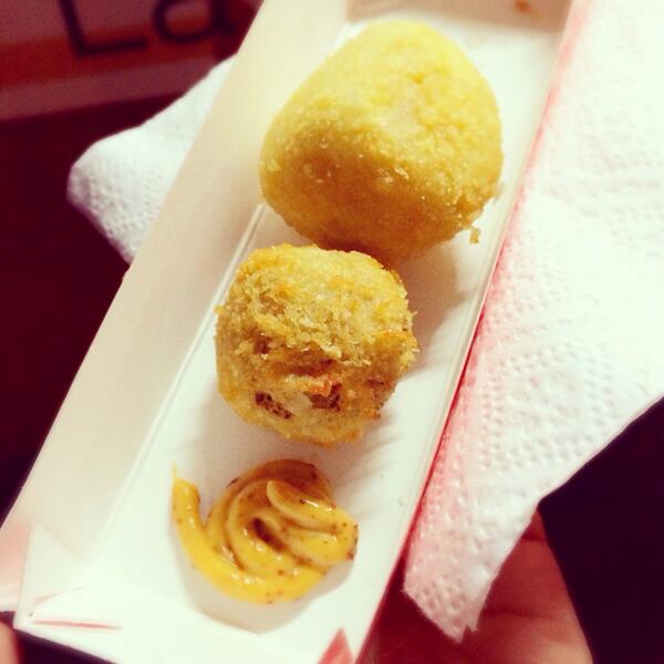 Una gran nueva propuesta del <a href="/FoodTruckBazar/">Food Truck Bazar</a> fue <a href="/LaTroqueta/">La Troqueta</a>, aquí sus croquetas Italiana y norteña... Deliciosas!