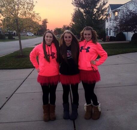 autumn_klehn's tweet image. #mygirls #pinkout #whileback 🎀👛💕