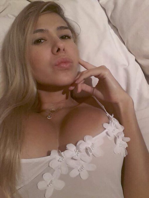 Ya es hora de dormir mis amores preciosos... Les deseo un feliz inicio de semana y a portarse bien! Muchos