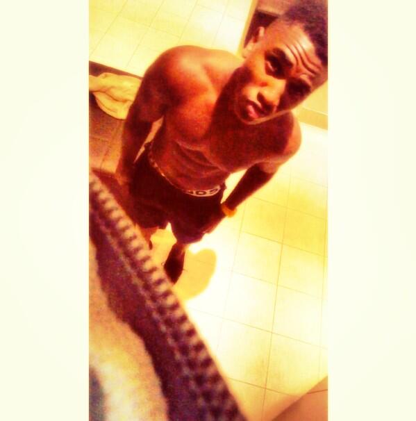 Didz_z's tweet photo. #300 http://t.co/jl96CGWGt8
