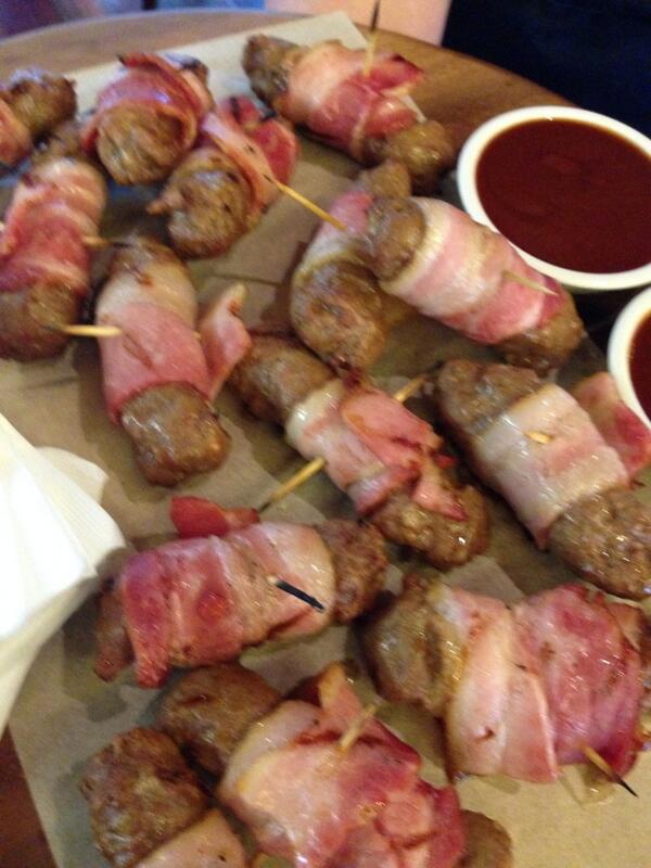 arintji's tweet image. Spiced pork mince wrapped in bacon AKA Pigs in blankets #MTVEMA #VIPAfterParty