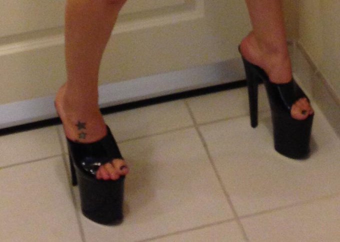 Lick Them Clean Bitch #highheels #goddess @princess #footfetish http://t.co/LtKQDPvvUA<a href="/tag/highheels"class="tags">#highheels</a><a href="/tag/goddess"class="tags">#goddess</a><a class="tags" target="_blank" title="On Twitter" href="/?out=eyJ0eXAiOiJKV1QiLCJhbGciOiJIUzUxMiJ9.eyJpYXQiOjE3MjI3MDI0MjcsImlzcyI6InR3cG9ybnN0YXJzLmNvbSIsIm5iZiI6MTcyMjcwMjQyNywiZXhwIjoxNzU0MjM4NDI3LCJyZWRpcmVjdF91cmwiOiJodHRwczovL3R3aXR0ZXIuY29tL3ByaW5jZXNzIn0.jL9Dz-EiZr_iXZPA3x0Pvtqmx-o9mP196agA8IwZ7J1dDyuPMy_ioBv8TiFPQzW_1YwH8EZd7dmovSM0_tti-A">@princess</a><a href="/tag/footfetish"class="tags"><span>#footfetish</span></a>