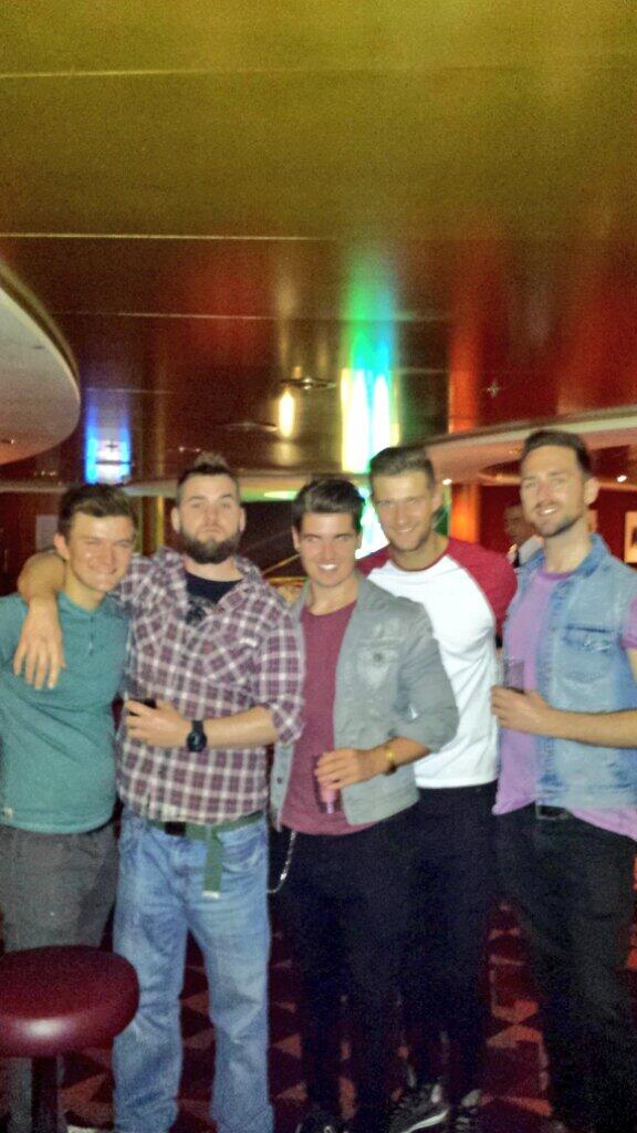 @superbreak just got back from Amsterdam two great gigs! Thanks for looking after us guys!