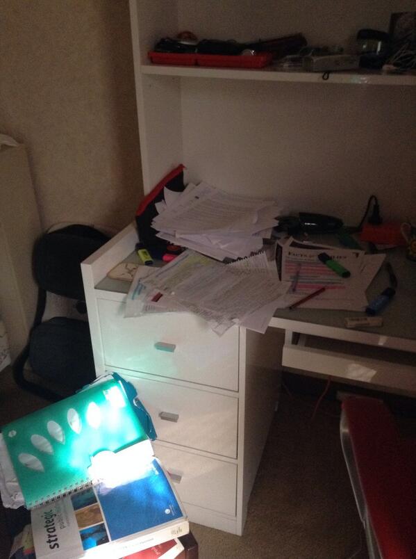 JayHarry80's tweet image. All prepped and ready to go for the marathon day tomorrow #2exams #early start #brutal schedule #no excuses