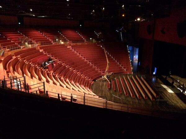 AAstierOff's tweet photo. . @rickygervais Last of my show about Bach. Today at 4PM in Lyon, France. Please be on time and go to parking B9. http://t.co/uYfZGPrKKB