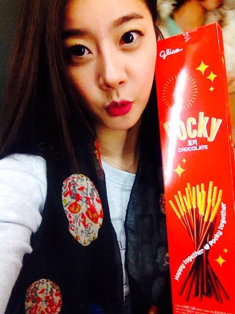 BYzGzo-CIAAwNke.jpg:large