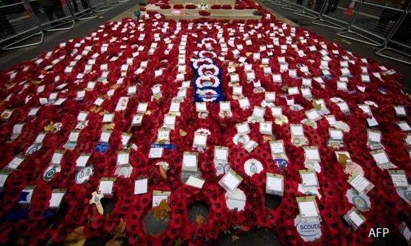 BBCNews's tweet image. 11th hour of 11th day of 11th month: #Armistice Day in pictures bbc.in/1ak1lXo