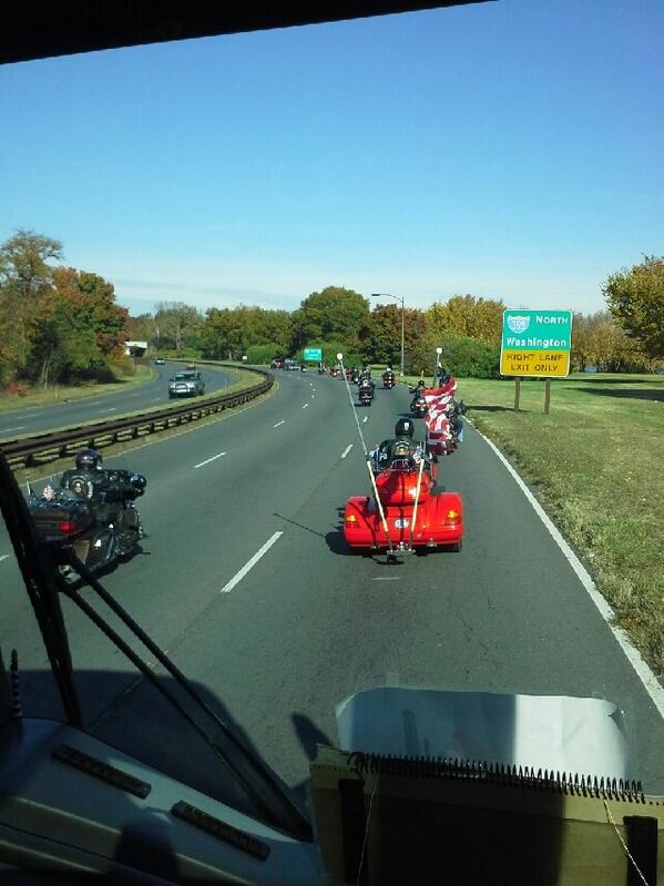 Honor Flight KC (@honorflightkc) on Twitter photo #rollingthunder # escort in DC #rollingthunder # escort in DC
