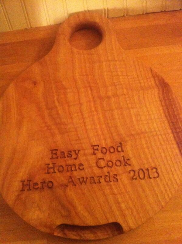 Sineadsocs's tweet image. Just about to use my beautiful new hand-crafted Ambri Chopping Board @easyfoodmag #homecookhero