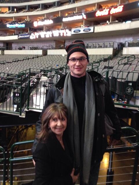 SteveHess1's tweet photo. @gallinari8888 killing it daily!!! But still takes time to show my mother some love!!! Huge RESPECT!!! http://t.co/ymD8QwHmox